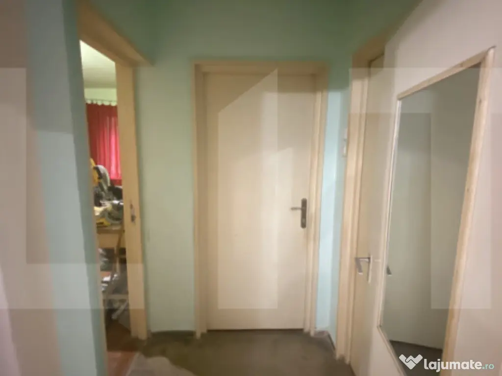 Apartament cu 4 camere de vânzare, ideal pentru familii, zo