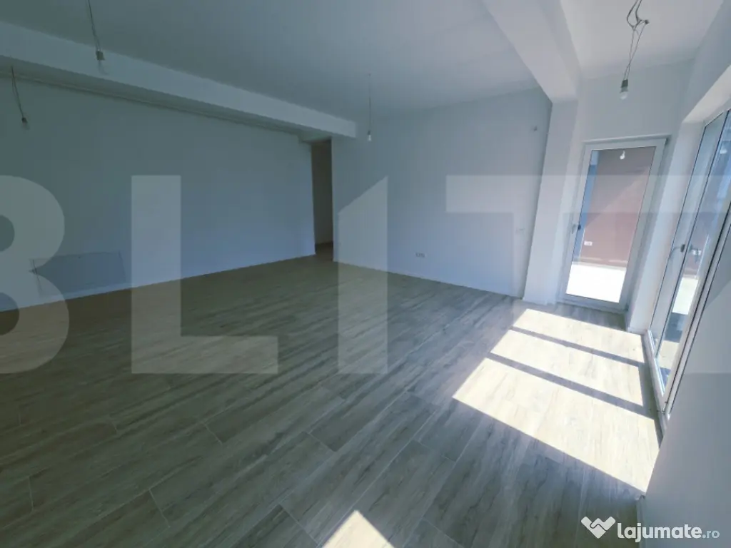 Spatiu, de vanzare, 77 mp, zona Torontalului