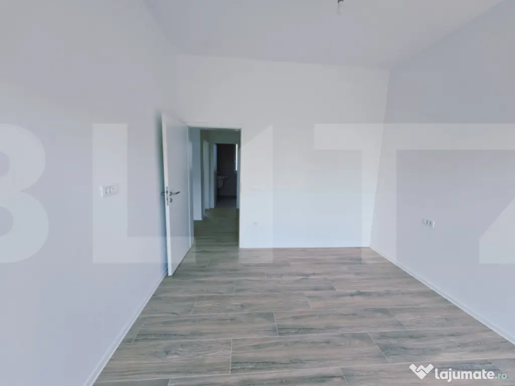 Spatiu, de vanzare, 77 mp, zona Torontalului