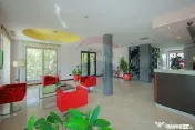 Hotel / Pensiune cu 24 camere de vânzare - Băile 1 Mai