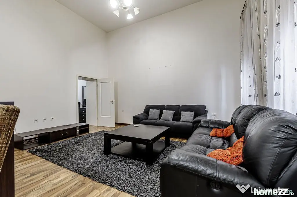 PRET NOU! Apartament 2 camere - Etaj 1 - Palatul Neumann ... - Arad (Arad)