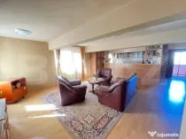 Spatiu comercial/Casa de vanzare, 260 mp, zona Zamca