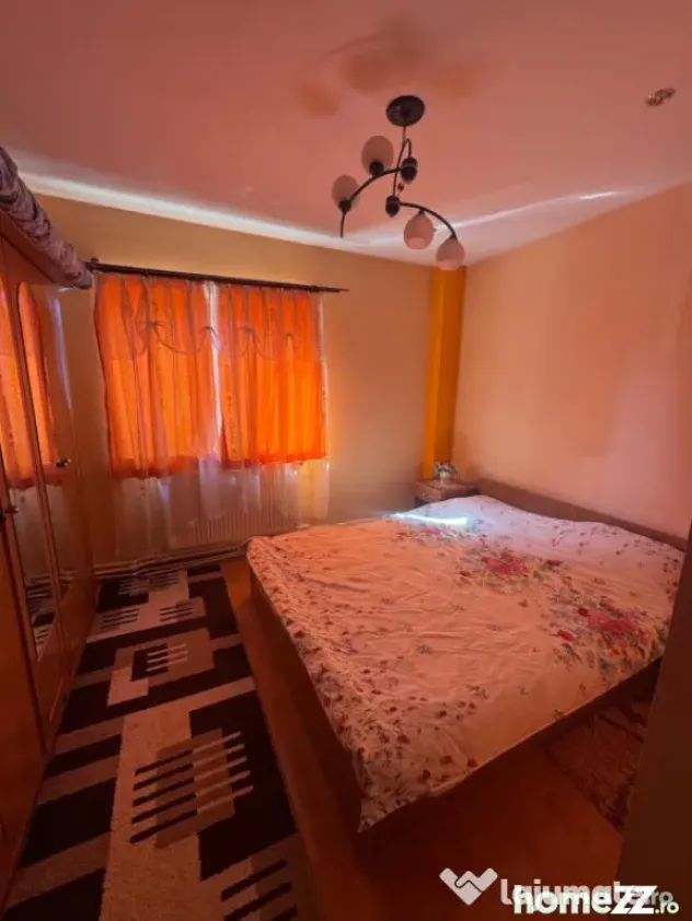 Apartament 2 camere, central , Radauti