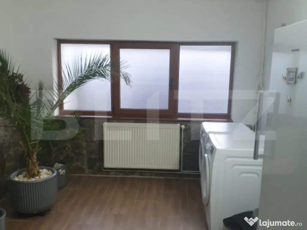 Casa de vanzare in zona Pandurasu