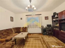 Casa de in zona Parneava