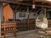 Vilă P+M, Clujului, 190 mp, teren 520 mp, singur în cur... 