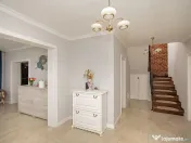 Vilă P+M, Clujului, 190 mp, teren 520 mp, singur în cur... 