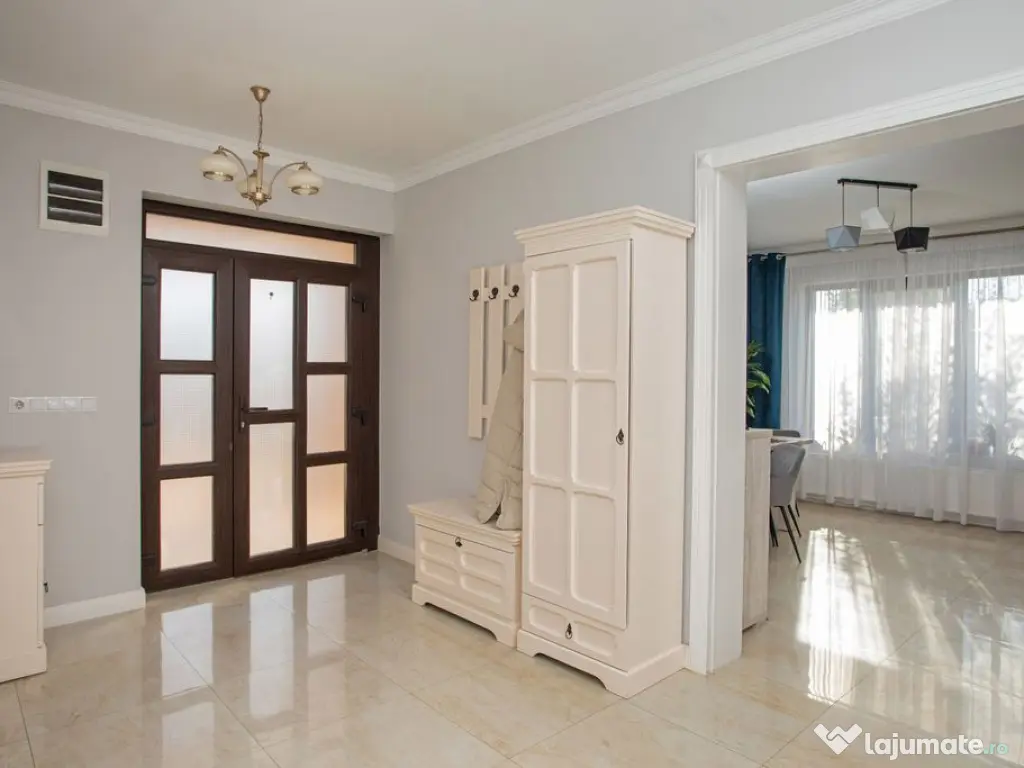 Vilă P+M, Clujului, 190 mp, teren 520 mp, singur în cur...