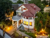 Vilă individuală cu piscină încălzită & wellness Erou 