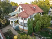 Vilă individuală cu piscină încălzită & wellness Erou