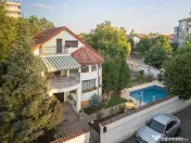Vilă individuală cu piscină încălzită & wellness Erou