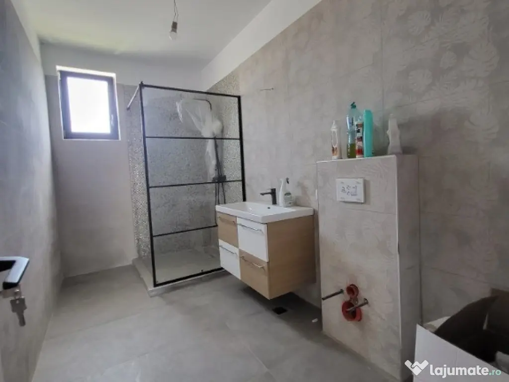 Singulara pe parter | placa de beton | 525mp teren | garaj