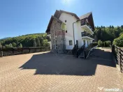 Pensiune cu 14 camere de vânzare Bucovina lângă pârti... 