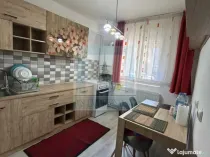 Apartament decomandat, cu 4 camere - str. Hărmanului