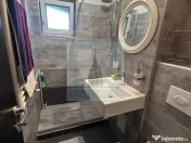 Apartament decomandat, cu 4 camere - str. Hărmanului 