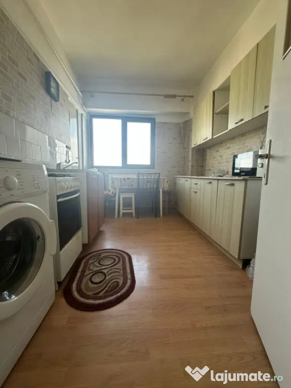 Apartament 3 camere decomandat, Calea Calarasilor.