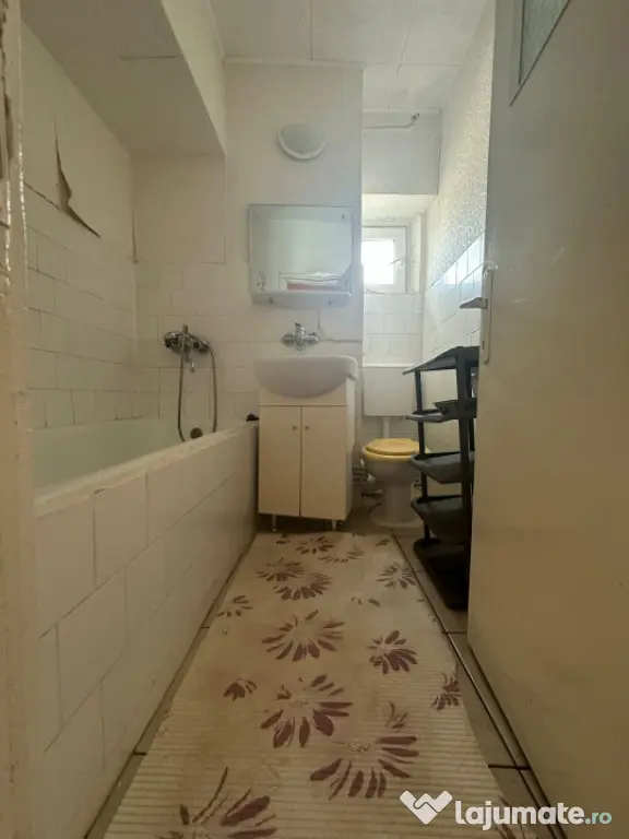 Apartament 3 camere decomandat, Calea Calarasilor.