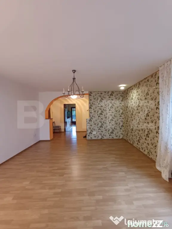 Casa cu 5 camere, 198 mp utili, 600 mp teren, in cartierul P