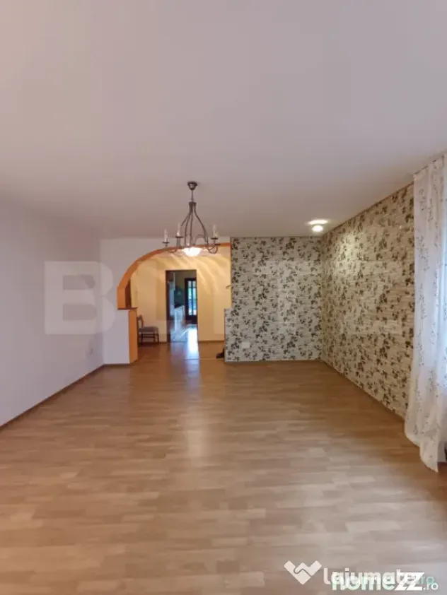 Casa cu 5 camere, 198 mp utili, 600 mp teren, in cartierul P
