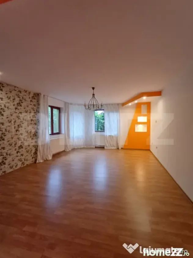 Casa cu 5 camere, 198 mp utili, 600 mp teren, in cartierul P