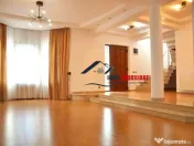 Locatie unica! Vila superba langa parc, lac si stadionul d 