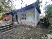 Bocsa Romana, 2 Corpuri de cladire cu Teren de 555 mp. si ga 