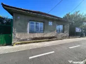 Bocsa Romana, 2 Corpuri de cladire cu Teren si garaj, la Str