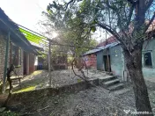 Bocsa Romana, 2 Corpuri de cladire cu Teren de 555 mp. si ga 