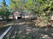 Bocsa Romana, 2 Corpuri de cladire cu Teren de 555 mp. si ga 