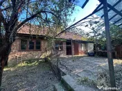 Bocsa Romana, 2 Corpuri de cladire cu Teren de 555 mp. si ga 