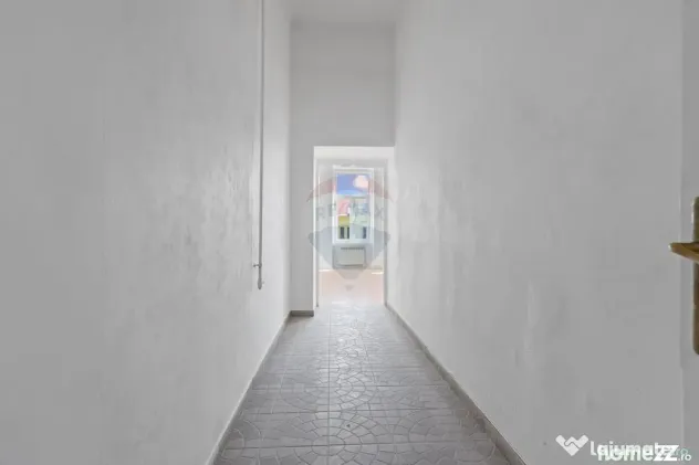 Apartament 3 camere, nemobilat, prima inchiriere-central