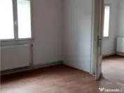 Casa 6 camere de inchiriat , activitate comerciala sau offic 