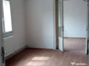 Casa 6 camere de inchiriat , activitate comerciala sau offic 