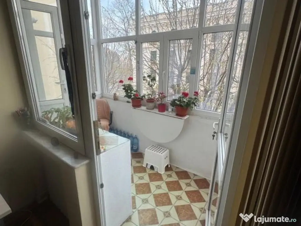 Apartament 3 camere zona Peninsulara