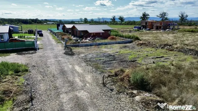 Teren Vanatori / Strada Salciei Cartier Liziera
