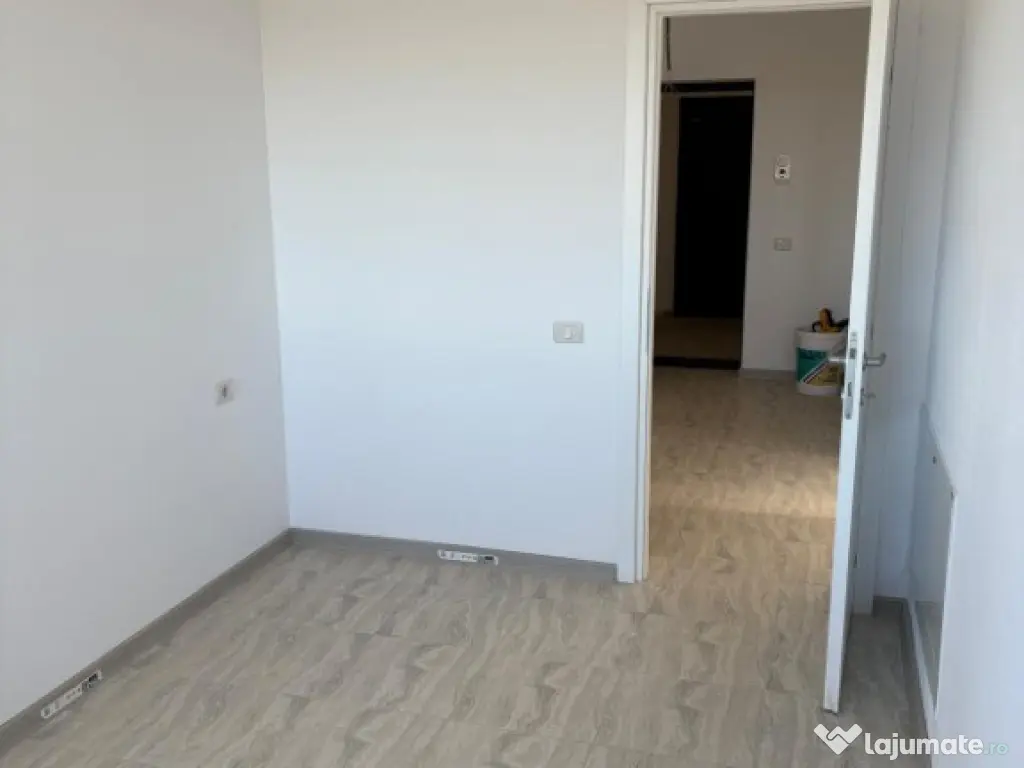 Apartament 3 camere + parcare,inclus tva / Dezvoltator