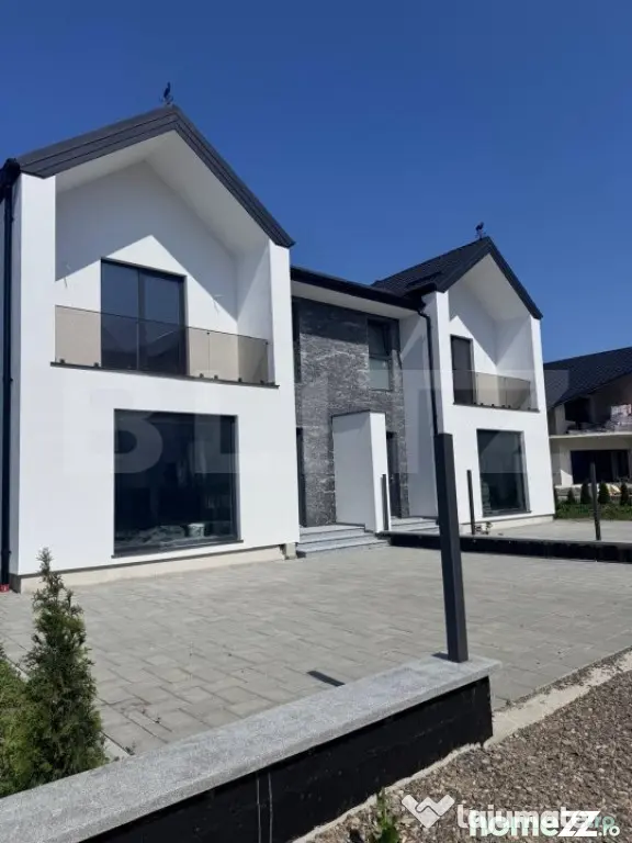Ansamblu de duplexuri moderne, 160 mp , Radauti