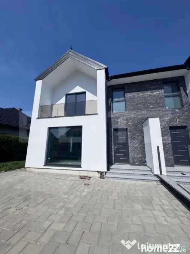 Ansamblu de duplexuri moderne, 160 mp , Radauti