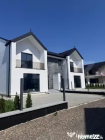 Ansamblu de duplexuri moderne, 160 mp , Radauti