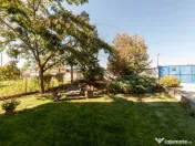 Casa visurilor cu livada roditoare si gradina amenajata 