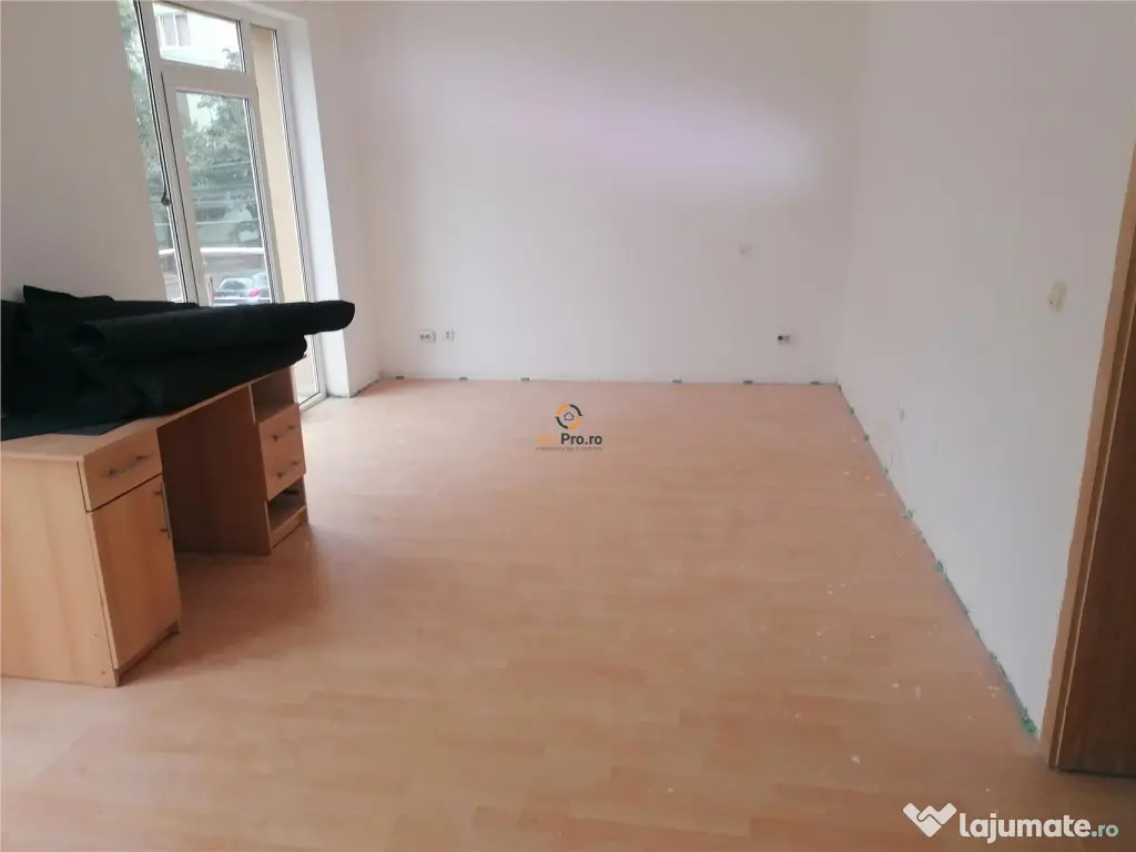 Pensiune Azil Spatiu Comercial Calea Girocului