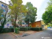 De vânzare apartament cu 3 camere, etajul 1, Strada Bors... 