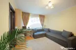 De vânzare apartament cu 3 camere, etajul 1, Strada Bors...