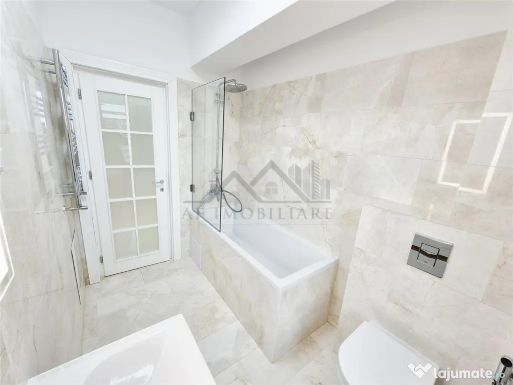 Apartament cu o camera-parcare inclusa