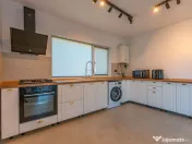 Casă Individuală de Închiriat, Încălzire în Pardose... 