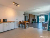 Casă Individuală de Închiriat, Încălzire în Pardose... 