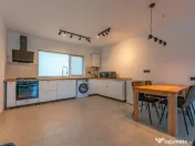 Casă Individuală de Închiriat, Încălzire în Pardose... 