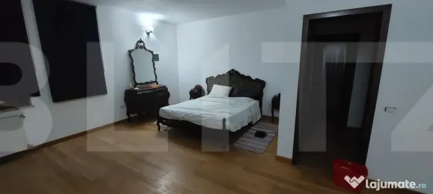 Vilă modernă 440 mp, piscină, 9 camere, perfectă pentru