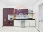 Casă / Vilă cocheta cu 3 camere - de vanzare - zona Bas... 