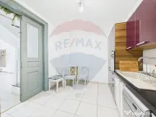 Casă / Vilă cocheta cu 3 camere - de vanzare - zona Bas... 